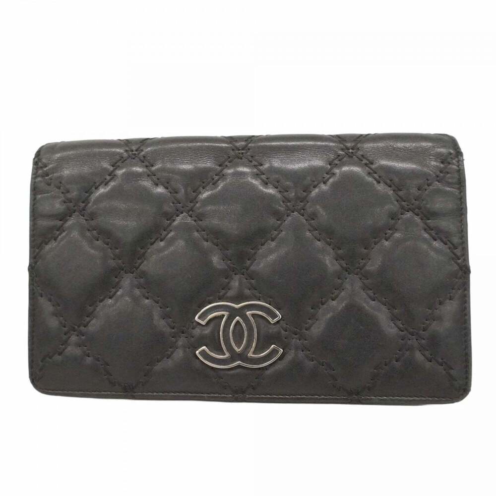 CHANEL Black Lambskin Leather Wallet
